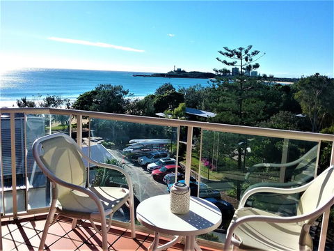 Mooloolaba Beachfront Apartment - Kawana Tourism 1