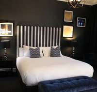 Mrs Banks Hotel - Kawana Tourism
