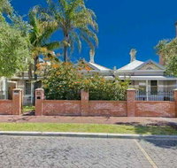myOZexp Palmerston Lodge - Kawana Tourism