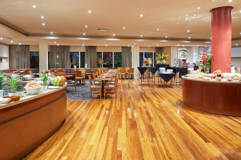Novotel Perth Langley - Kawana Tourism 21