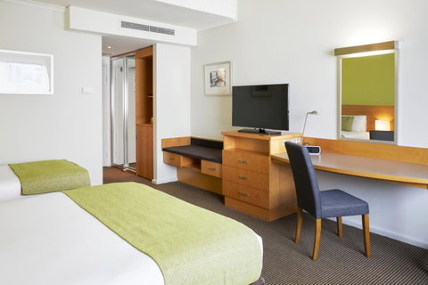 Novotel Perth Langley - Kawana Tourism 7
