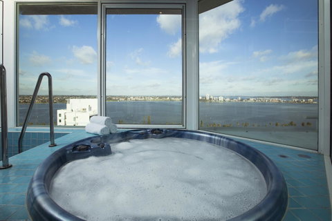 Novotel Perth Langley - Kawana Tourism 8