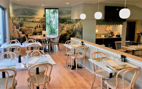 Baileys Parkside Motel By VetroBlu - Kawana Tourism 2