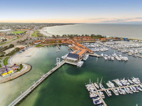 Quality Resort Sorrento Beach - Kawana Tourism 5