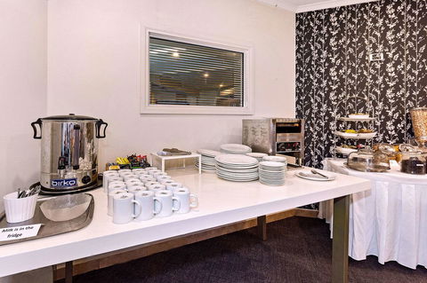 Quality Resort Sorrento Beach - Kawana Tourism 11