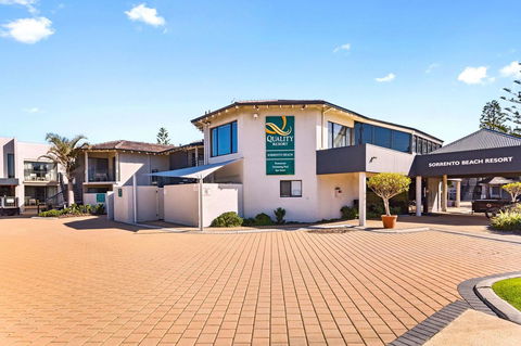 Quality Resort Sorrento Beach - Kawana Tourism 28