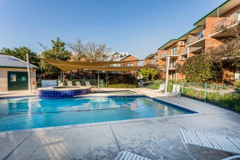 Perth Ascot Central Apartment Hotel Official - Kawana Tourism 18