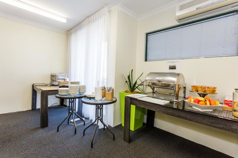 Perth Ascot Central Apartment Hotel Official - Kawana Tourism 33