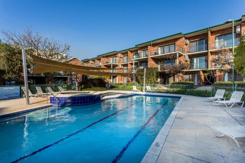 Perth Ascot Central Apartment Hotel Official - Kawana Tourism 26