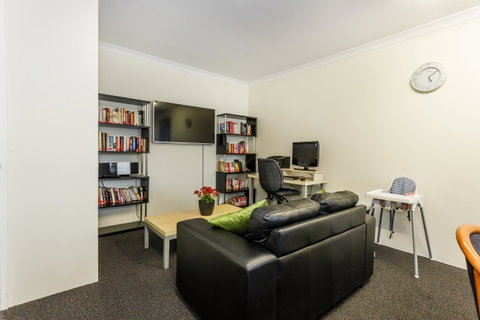 Perth Ascot Central Apartment Hotel Official - Kawana Tourism 31