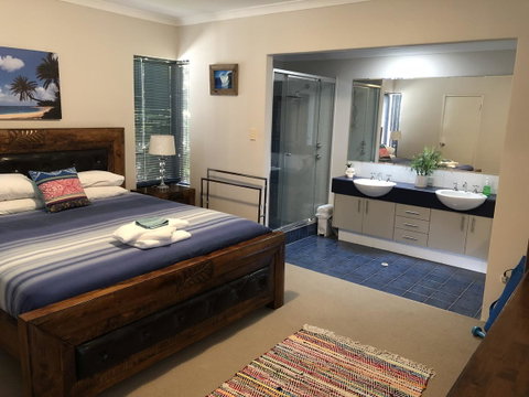 BeachHideaway@Scarborough - Kawana Tourism 20