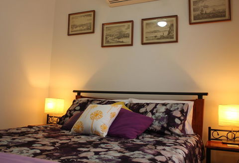 Jacaranda Hideaway Bed & Breakfast - Kawana Tourism 1
