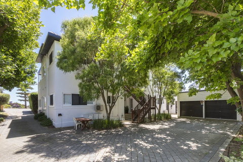 Cottesloe Bel-Air Apartment - Kawana Tourism 15
