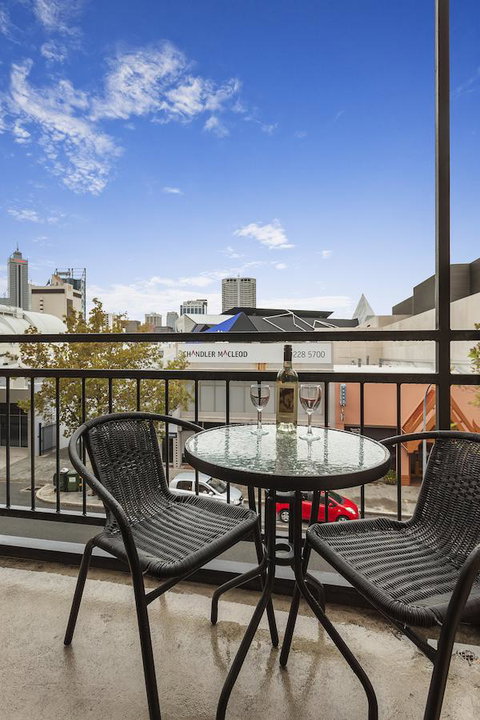 Best Western Northbridge Apartments - Kawana Tourism 8