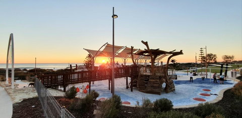 West Beach Lagoon 218 - Outstanding Value! - Kawana Tourism 24