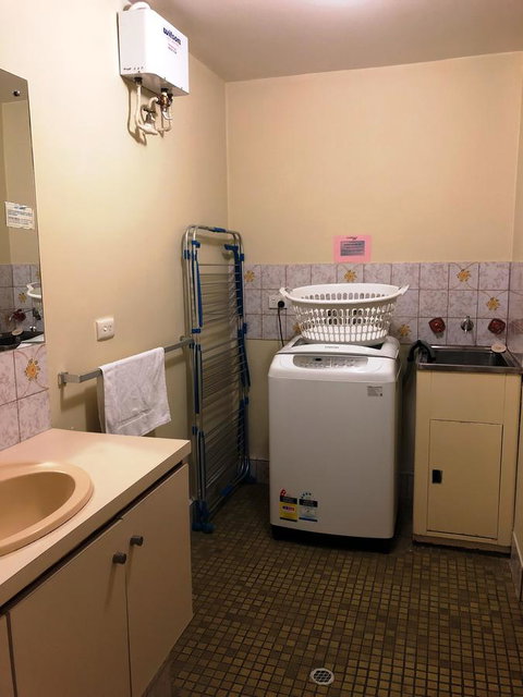 West Beach Lagoon 208 â€“ Great Value! - Kawana Tourism 13