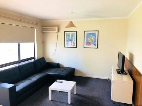 West Beach Lagoon 208 â€“ Great Value! - Kawana Tourism 10