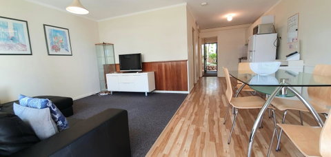 West Beach Lagoon 208 â€“ Great Value! - Kawana Tourism 5