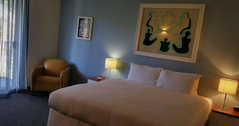 Sullivans Hotel - Kawana Tourism 35
