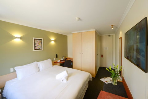 Sullivans Hotel - Kawana Tourism 14