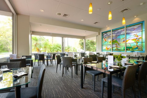 Sullivans Hotel - Kawana Tourism 8