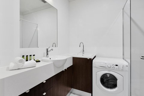 Attika Hotel - Kawana Tourism 13
