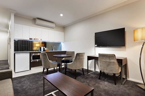 Attika Hotel - Kawana Tourism 2