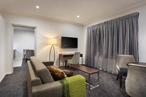Attika Hotel - Kawana Tourism 3