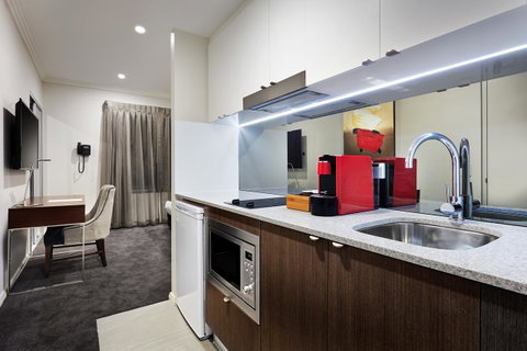Attika Hotel - Kawana Tourism 22