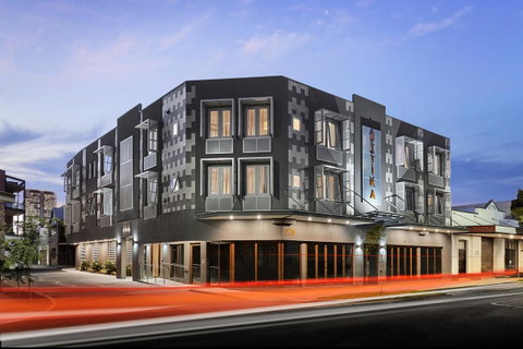 Attika Hotel - Kawana Tourism 9