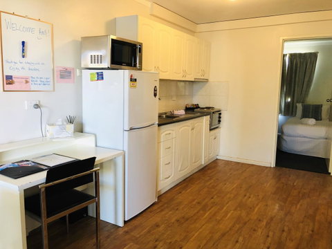 West Beach Lagoon 107 - Great Value - Kawana Tourism 10