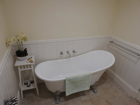 Quiet Escapes Cottages - Kawana Tourism 7