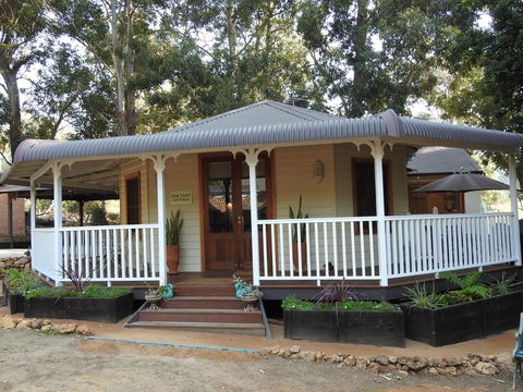 Quiet Escapes Cottages - Kawana Tourism 11