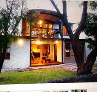 Dunsborough Luxury Villa - Kawana Tourism