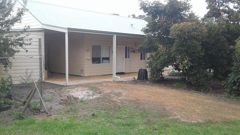 Abbivale Farm Cottage - Kawana Tourism 8