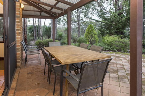 A Hidden Bush Delight - Kawana Tourism 12