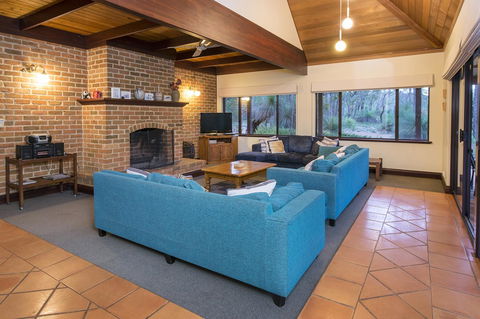 A Hidden Bush Delight - Kawana Tourism 14