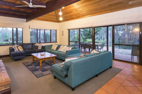 A Hidden Bush Delight - Kawana Tourism 13
