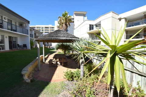 West Beach Lagoon 206 - Sleeps Three! Value!!! - Kawana Tourism 19