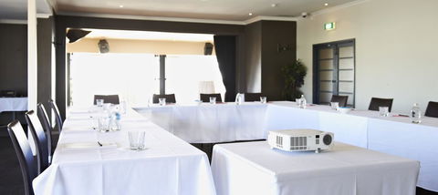Cottesloe Beach Hotel - Kawana Tourism 32