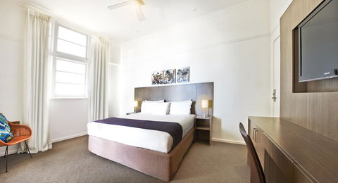 Cottesloe Beach Hotel - Kawana Tourism 34