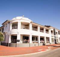 Cottesloe Beach Hotel - Kawana Tourism