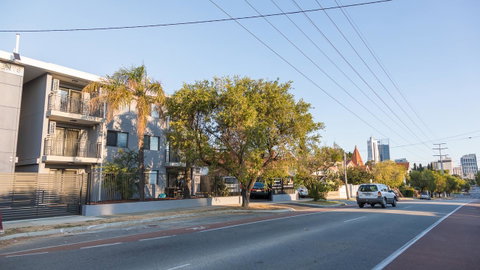 Batavia Apartments - Kawana Tourism 17