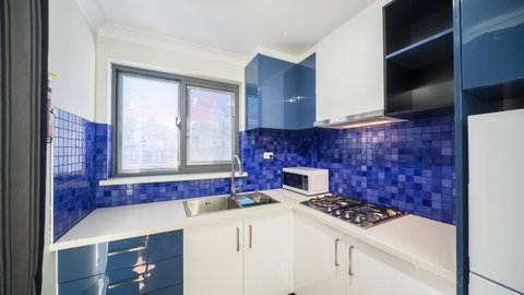 Batavia Apartments - Kawana Tourism 12
