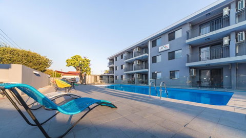 Batavia Apartments - Kawana Tourism 1