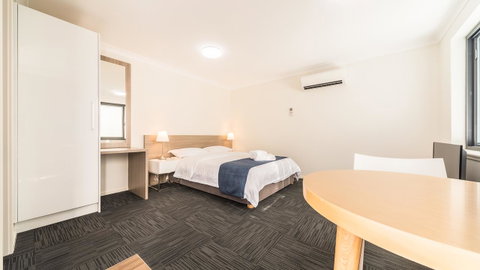 Batavia Apartments - Kawana Tourism 10