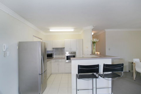 Sandcastles At The Beach Outstanding Location! - Kawana Tourism 17