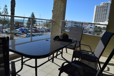 Sandcastles At The Beach Outstanding Location! - Kawana Tourism 2