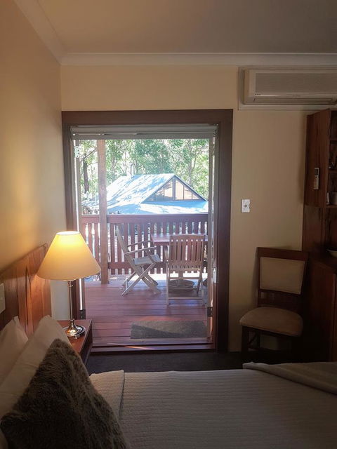 Adamsons Riverside Accommodation - Kawana Tourism 10