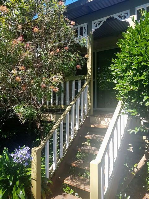 Adamsons Riverside Accommodation - Kawana Tourism 8